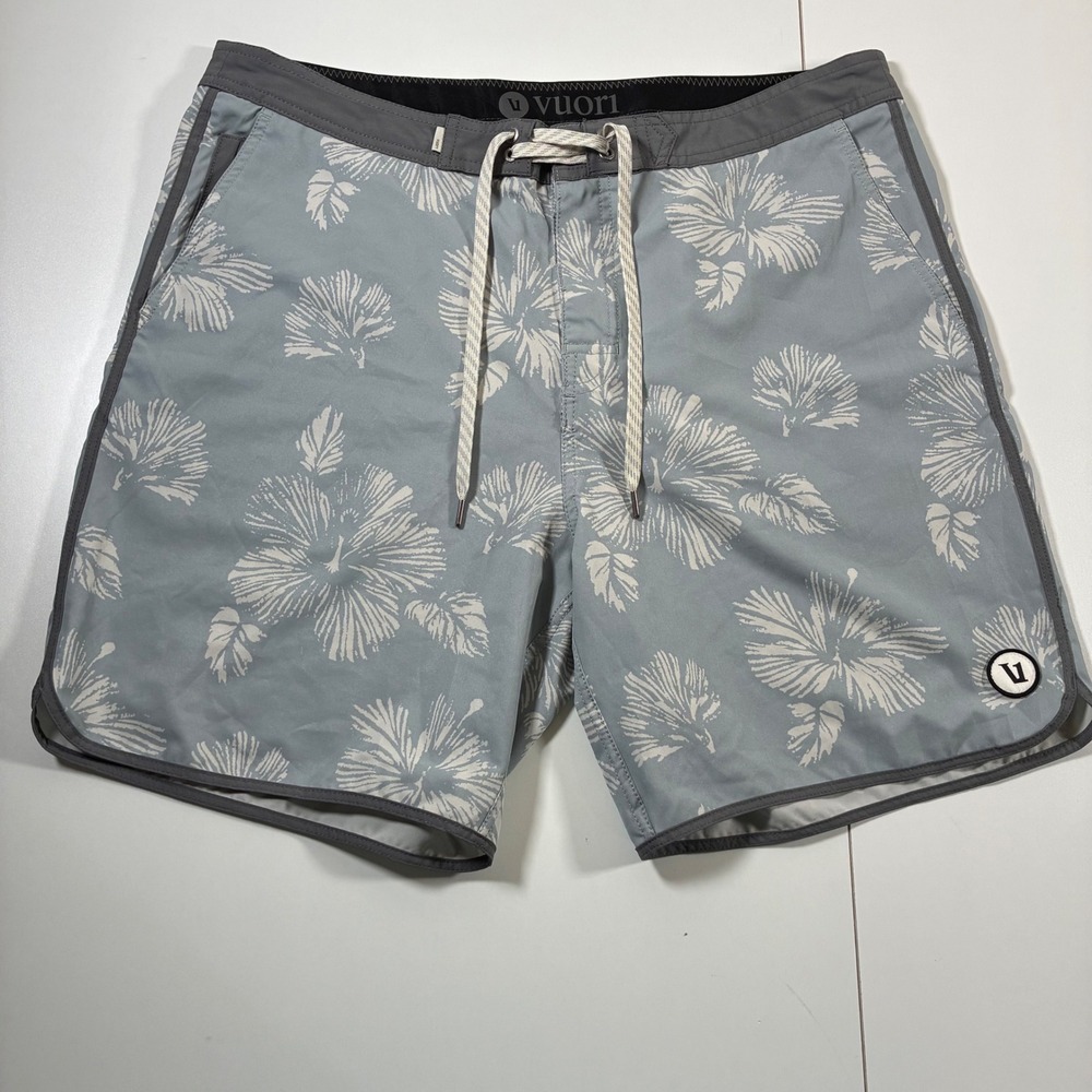 Vuori Cruise Boardshorts 36 7.5" Blue Floral Hibiscus Swim Trunks V314